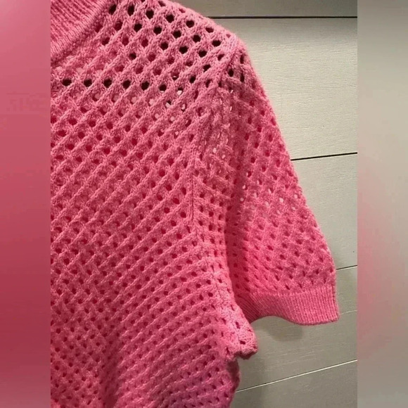 Divided Pink Sweater- medium - Picture 3 of 3